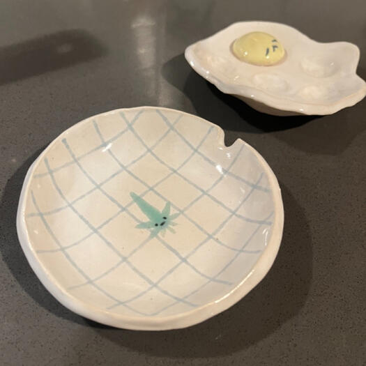 ash tray and egg paint palette